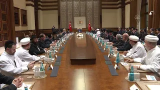 Cumhurbaşkanı Erdoğan, Türk Yahudi Toplumu ve İslam Ülkeleri Hahamlar İttifakı Üyelerini kabul etti