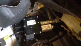 Citroen Grand C4 Picasso parking handbrake motor location