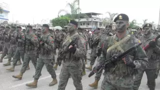 Desfile Militar 9 de Octubre 2015