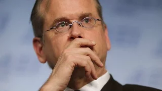 Leaked Emails: Establishment HATES Larry Lessig