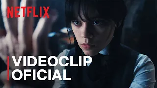 Wednesday Addams vs. Thing | Videoclip Oficial | Netflix