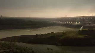 IDFA 2017 | Trailer | Building Bridges