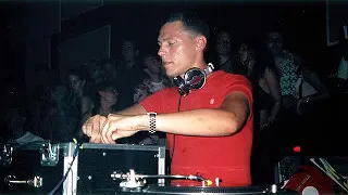 Dj Tiesto Live at Revolution Amsterdam 11-09-2003