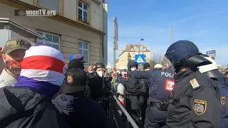 Rechtsextreme attackieren Pressevertreter auf der Demo am 10.4. 2021 in Wien #w1004