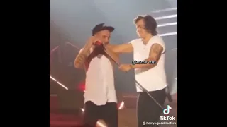 harry styles being done with liam payne for one minute straight