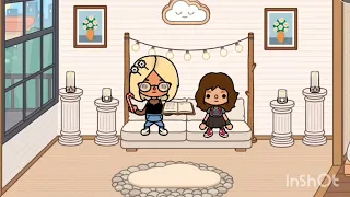 الام العربية ضد الام الاجنبية😂/كوميدي😅/لا يفوتكم💖/Toca world