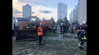 Вибух в будинку Києва – з-під завалів дістали ще одне тіло / включення з місця трагедії