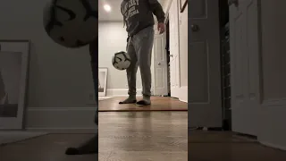 Juggling Every Day For a Year and increasing by 1 juggle per day (Day 143)
