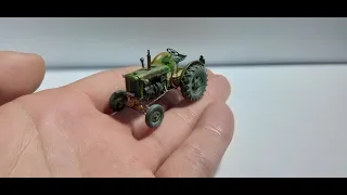 Brush painting a tiny 1/72 scale Zetor 25A (czechoslovak vehicles series part 1)