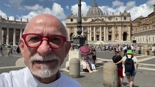 Plaza de San Pedro, Vaticano. Aspectos y anécdotas interesantes