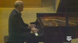 Sviatoslav Richter plays Beethoven Piano Sonata no. 7, op. 10 no. 3 - video 1976