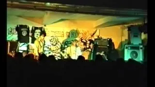 Nirvana - 11/26/89 Bloom, Mezzago, Italy - Love Buzz Amateur video