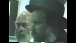 Rabbi Ginsburgh with Reb Shlomo  Carlebach Singing Chasdei Hashem