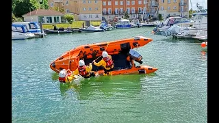 Strolling with SK #6 : 200 Years of Saving Lives. #history #rnli #200 #heroic #isleofwight #water