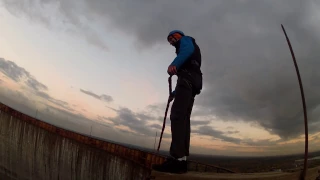 Питер, октябрь 2012 прыжки с градирни и Цеха. Виталий.