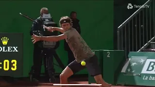 Umpire Bernardes Stops Sascha Zverev from his insulin shot 🤨🤨