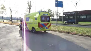 Ambulance 05-118 met spoed in Enschede