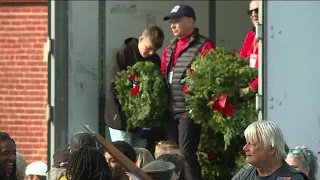 Wreaths Across America honors fallen veterans