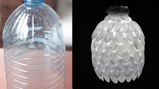 DIY: Como fazer luminária de garrafa pet e colheres de plástico linda!!