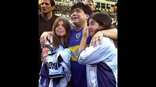 " LA MANO DE DIOS " , CANTADA POR MARADONA