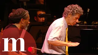 Chick Corea, Dave Grusin and Bobby McFerrin perform Joseph Kosma's "Autumn Leaves"