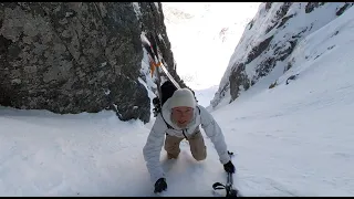 Crazy solo mission in couloir!