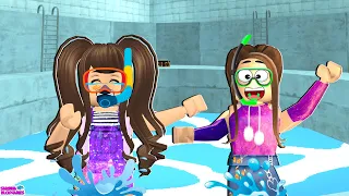 ENTREI NA PISCINA MAIS PROFUNDA DO ROBLOX!! Swim Down Obby