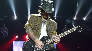 Guns N' Roses Prague 27.09.2010 - DJ Ashba Solo + Sweet Child O' Mine