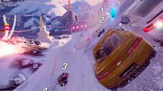 Гонки на машинах на крутых тачках в мобильной игре ASPHALT 9 Legends