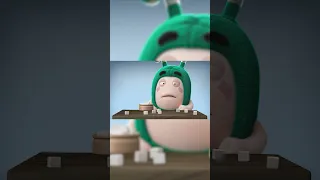 HOT HOT HOT 🔥 | Oddbods | #Shorts #oddbodsshorts