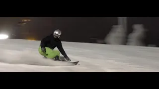 Snowboard carving. Rukarving.