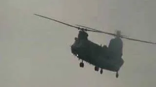 Chinook Crazy Flying at Cosford Airshow 2008