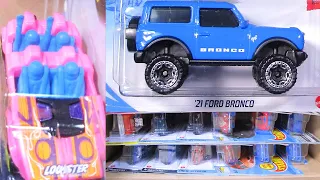 2021 D Put Your Hands In The Air Like You Just Don't Care! Hot Wheels Case Unboxing Video