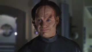 Dr. Phlox Confirms That the Pilot Was A Human Male