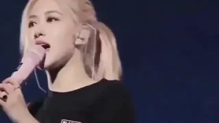 Blackpink Rosé falsetto  (Tokyo Dome DVD Whistle Live)