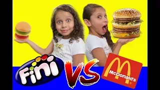 DESAFIO BALA FINI VS COMIDA DE VERDADE (Real food x Gummy Food Challenge)