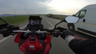 How "hard" is to overtake on Honda X-ADV (very easy)