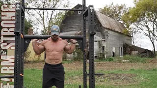 THE ULTIMATE OUTDOOR SETUP. FARM STRONG WORKOUT
