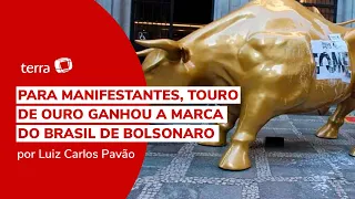 'Touro de Ouro' da B3 é alvo de protesto contra a fome em SP