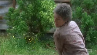 The Walking Dead 6x02 Carol kills all the wolves