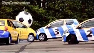 Car football - Volkswagen Fox vs. Aygo - Top Gear - BBC