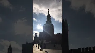 Гимн Российской Федерации на Спасской башне