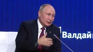 Владимир Путин: Говоря по телефону с Макроном, я исхожу из того, что кто-то слушает