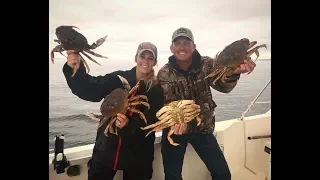 MASSIVE Dungeness CRAB {Catch Clean Cook} With UNDERWATER VIEW