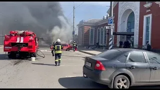 Massacro stazione Kramatorsk: vittime e feriti | Bombardamento durante evacuazione di civili | VIDEO