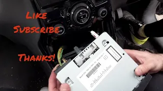 Citroen C3 Picasso radio removal