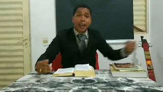 João 3;1 Jesus instruí Nicodemos acerca do novo nascimento