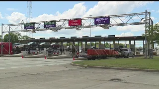 Ohio Turnpike plans to keep tollbooth workers as Pa. switches to all-electronic system