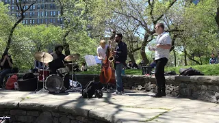 Aaron Burnett & The Big Machine feat. Tyshawn Sorey, Peter Evans, Nick Jozwiak "Walk with the Wind"