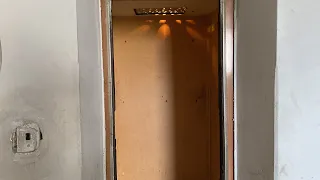 (036.0/369) Два приказника в купе лифта! Лифты Строммашина 1973 г. 350 кг. , 350 кг. / Киселёва 1
